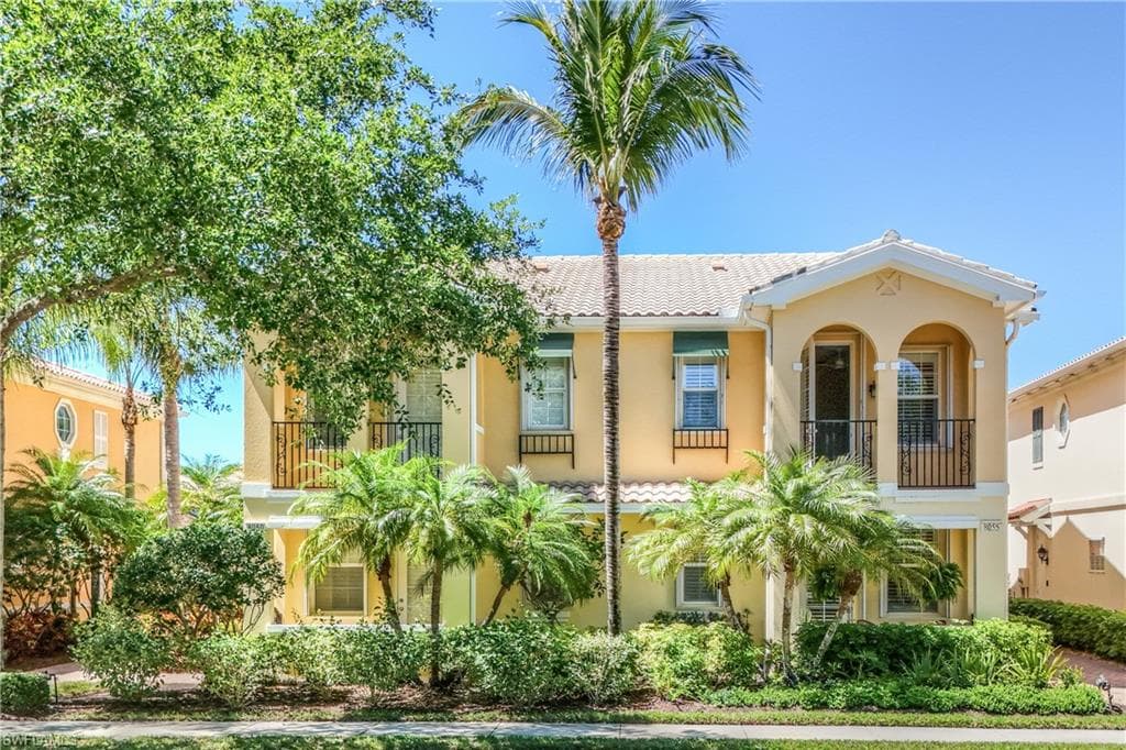 8055 Sorrento Ln, Naples, FL 34114-2
