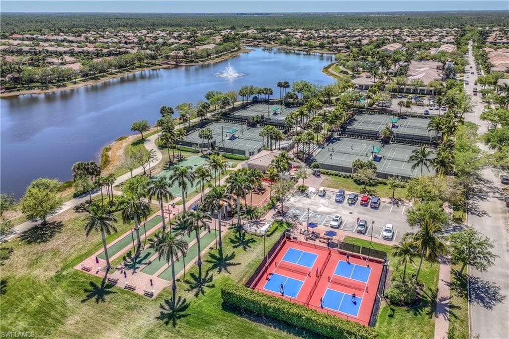 8055 Sorrento Ln, Naples, FL 34114-40