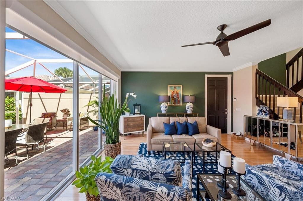 8055 Sorrento Ln, Naples, FL 34114-6