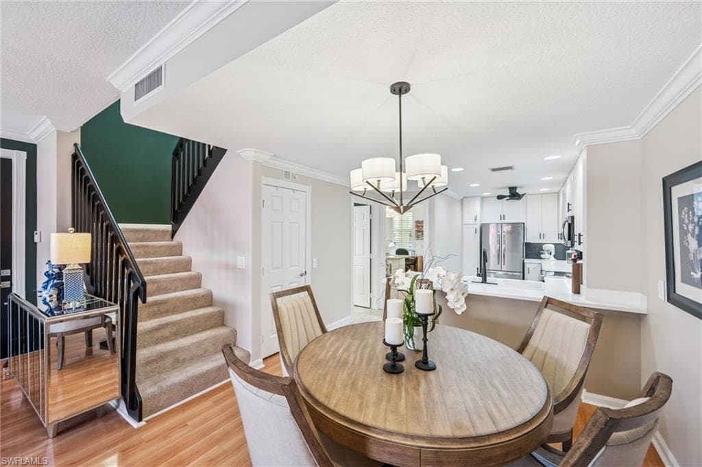 8055 Sorrento Ln, Naples, FL 34114-7