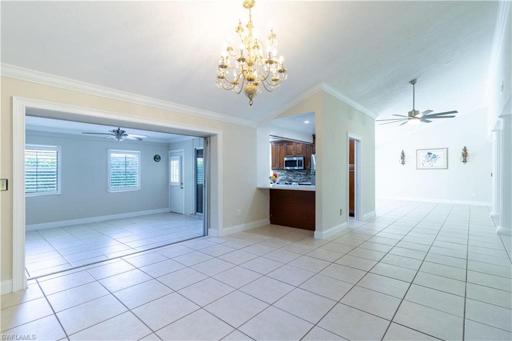 209 Pinehurst Cir, Naples, FL 34113-10
