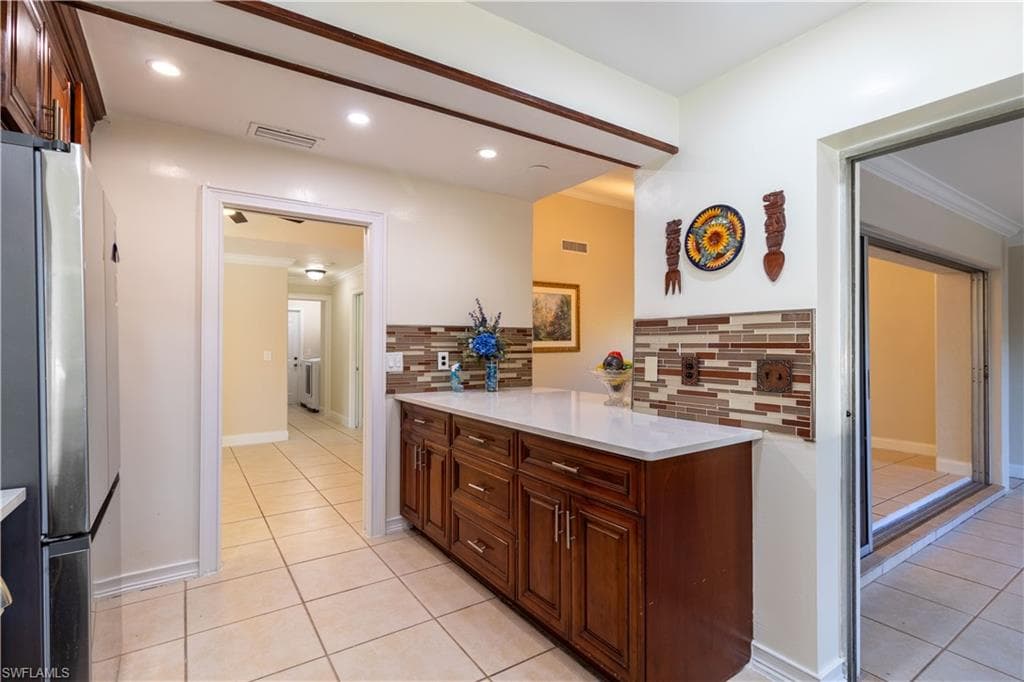 209 Pinehurst Cir, Naples, FL 34113-15