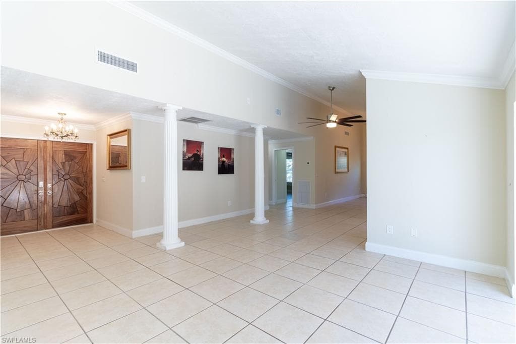 209 Pinehurst Cir, Naples, FL 34113-7