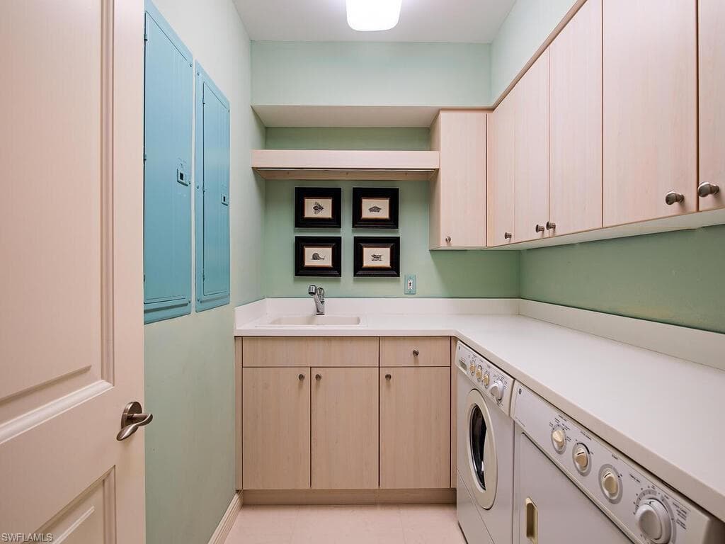 5051 Pelican Colony Blvd 303, Bonita Springs, FL 34134-23