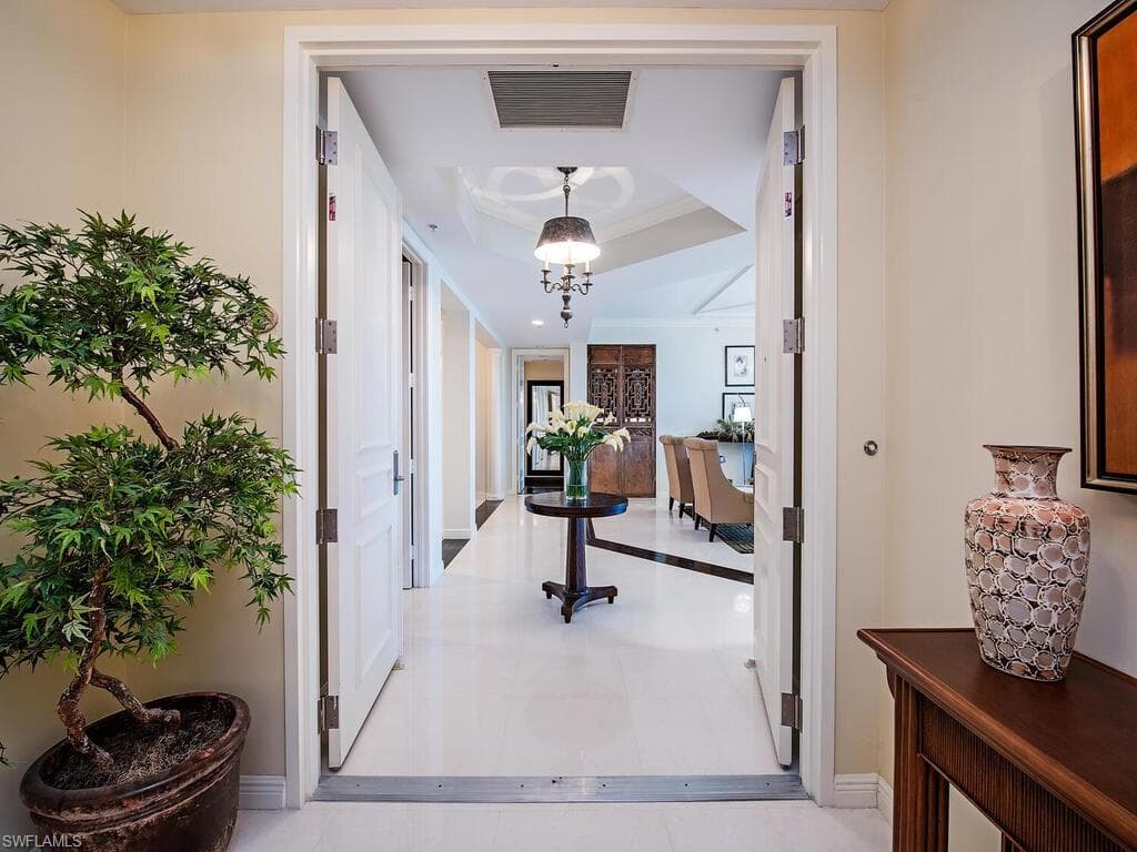 5051 Pelican Colony Blvd 303, Bonita Springs, FL 34134-1