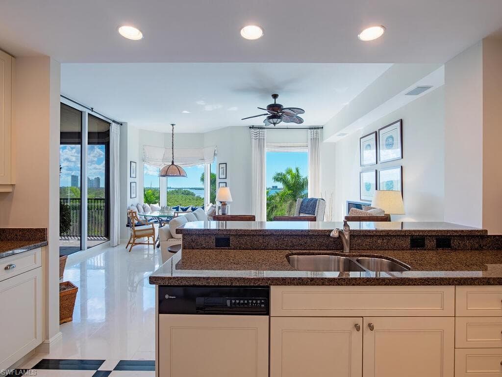 5051 Pelican Colony Blvd 303, Bonita Springs, FL 34134-7