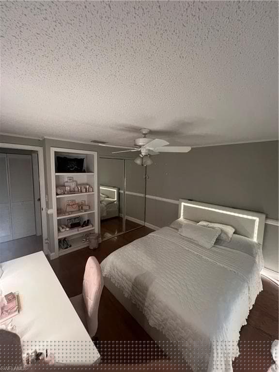 5385 Treetops Dr I, Naples, FL 34113-2
