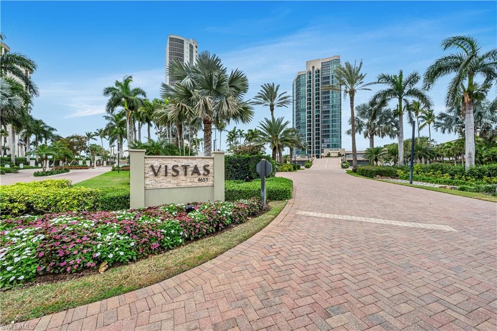 4651 Gulf Shore Blvd N 1703, Naples, FL 34103-16