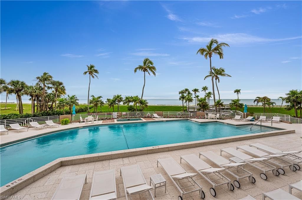 4651 Gulf Shore Blvd N 1703, Naples, FL 34103-24