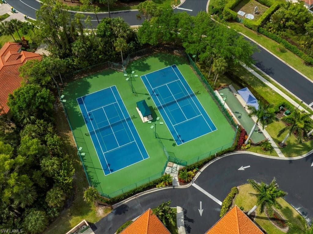 7829 Stratford Dr, Naples, FL 34104-26