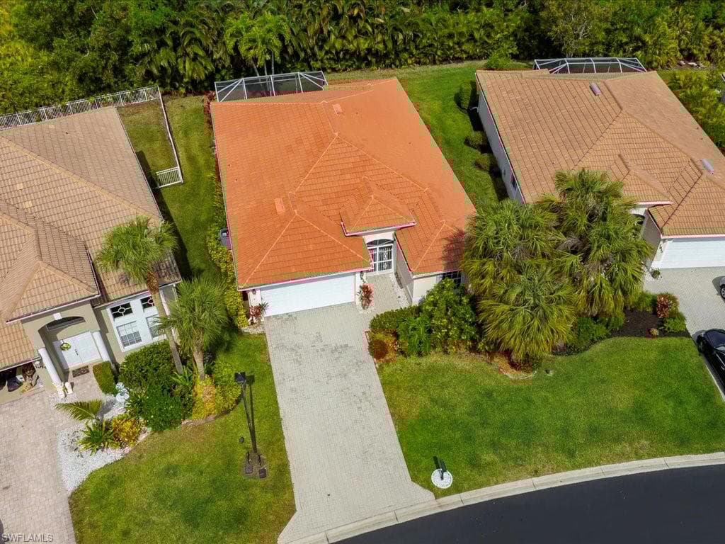 7829 Stratford Dr, Naples, FL 34104-27