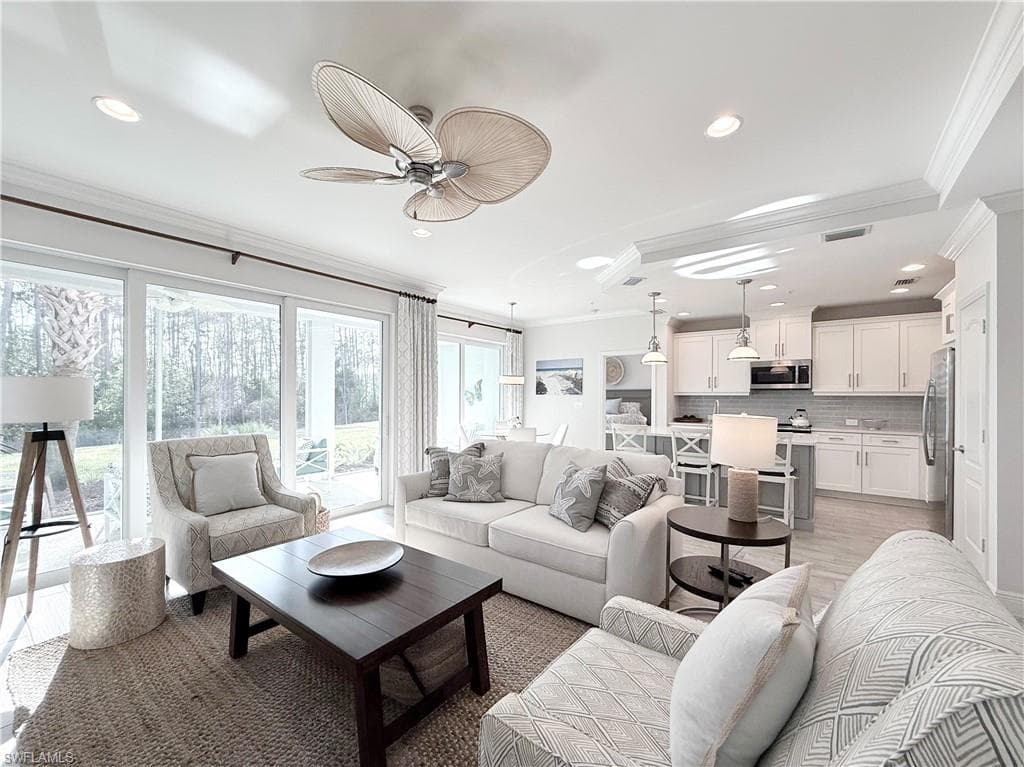 6965 Avalon Cir 1601, Naples, FL 34112-4