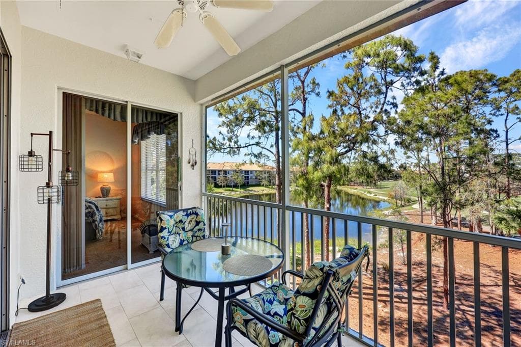 8239 Parkstone Pl 4-305, Naples, FL 34120-19