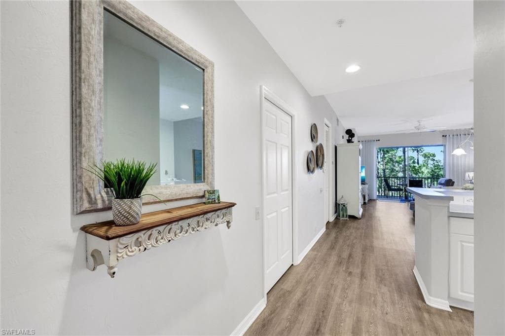 8239 Parkstone Pl 4-305, Naples, FL 34120-4