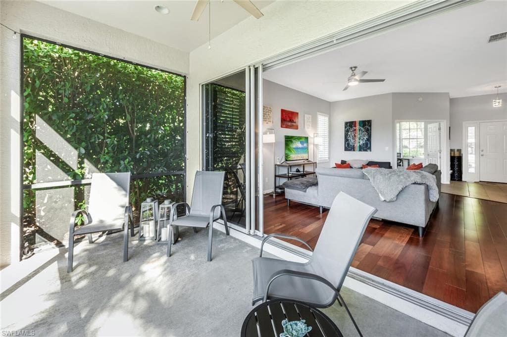 6703 Old Banyan Way, Naples, FL 34109-26