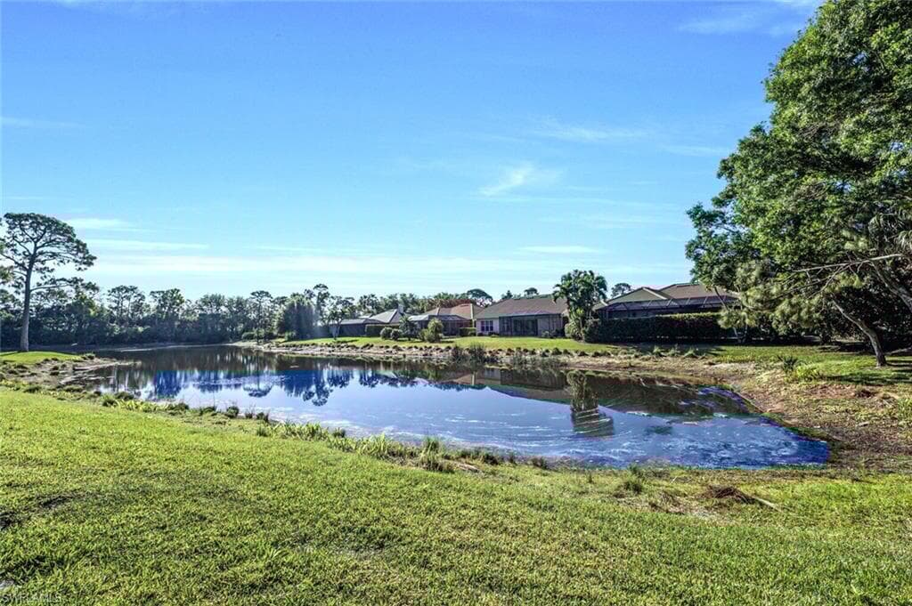 6703 Old Banyan Way, Naples, FL 34109-3