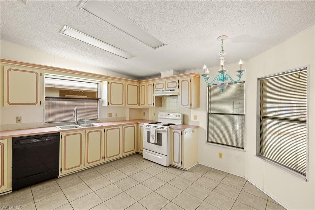 106 Oceans Blvd 106, Naples, FL 34104-13