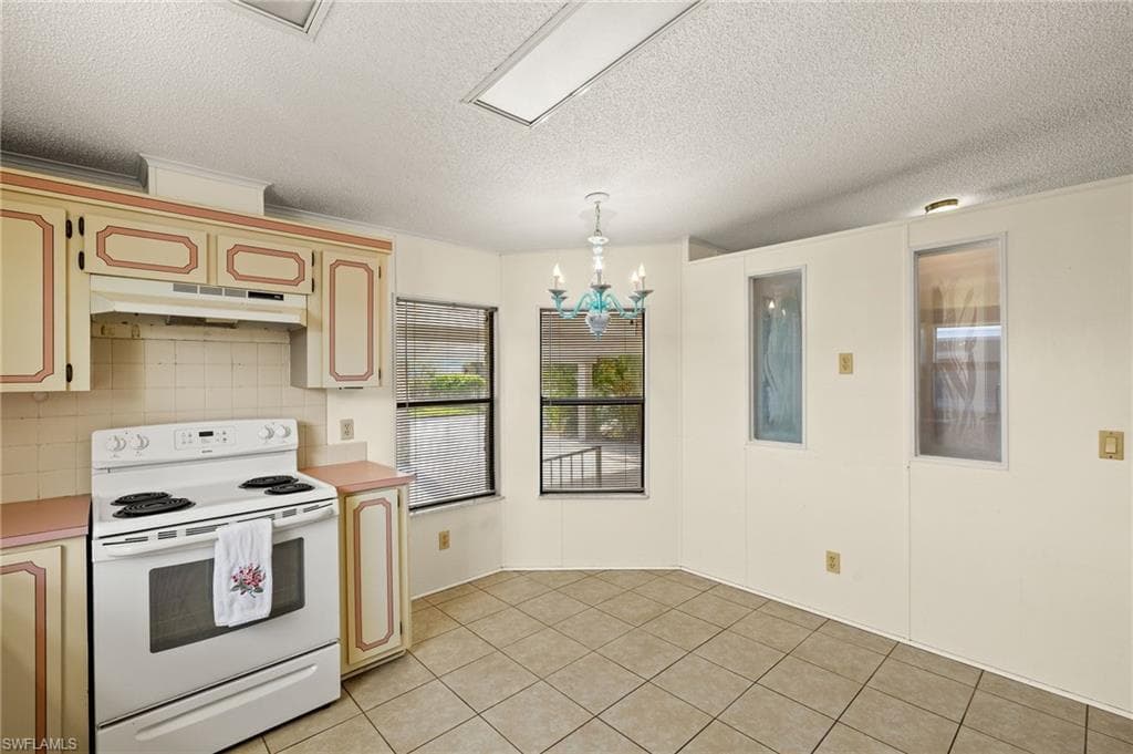 106 Oceans Blvd 106, Naples, FL 34104-14