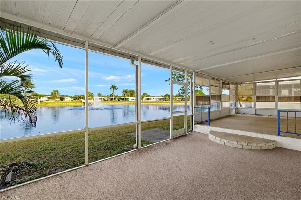 106 Oceans Blvd 106, Naples, FL 34104-24