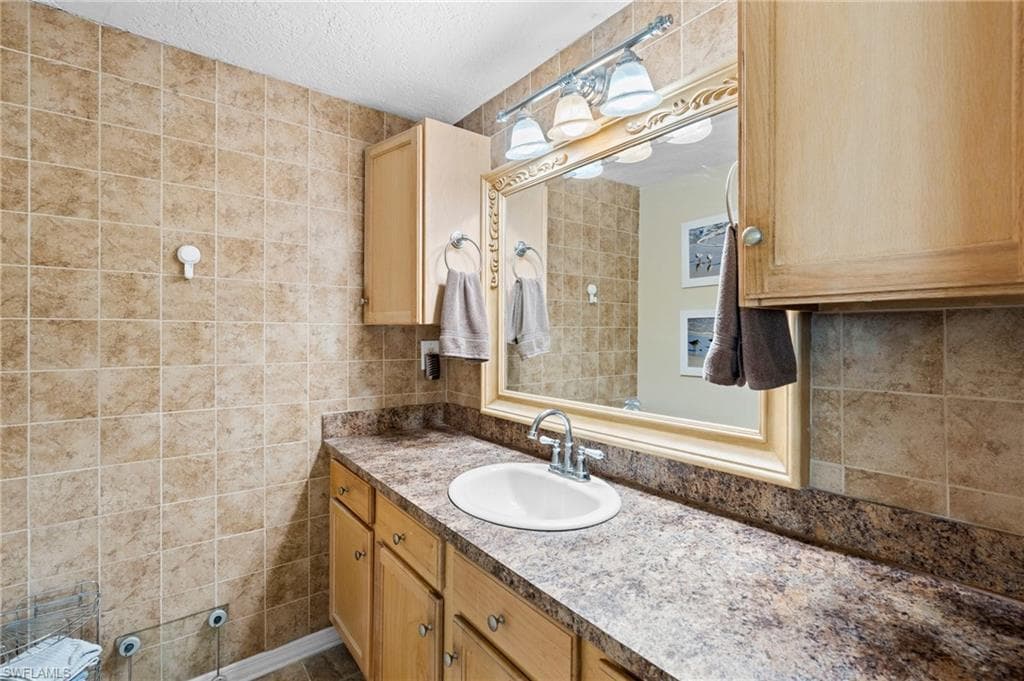 3322 Key Dr 1, North Fort Myers, FL 33903-13