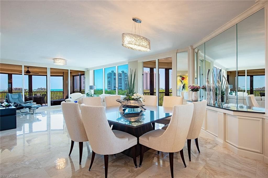 8990 Bay Colony Dr 403, Naples, FL 34108-7