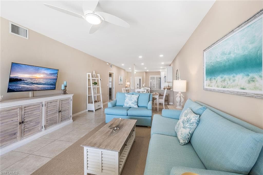 9380 Gulf Shore Dr 104, Naples, FL 34108-13
