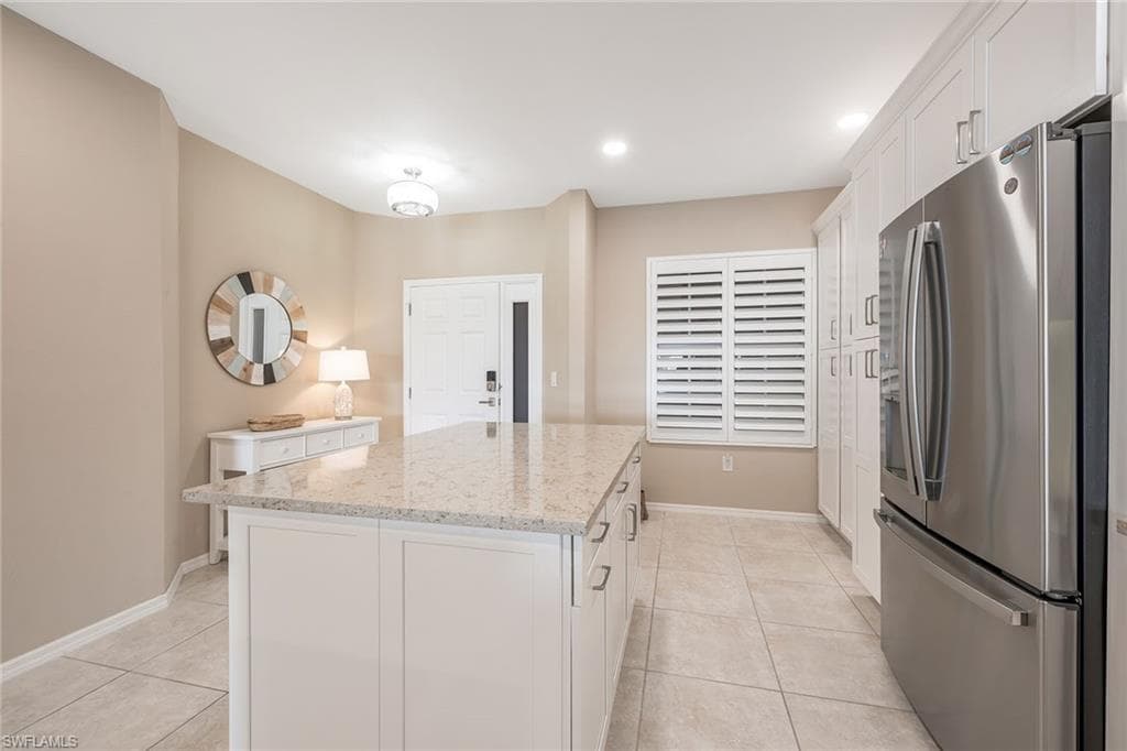 9380 Gulf Shore Dr 104, Naples, FL 34108-4