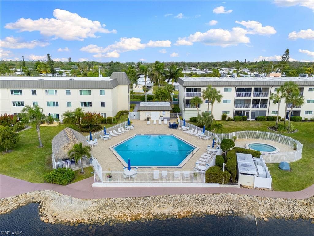 1024 Manatee Rd C303, Naples, FL 34114-31