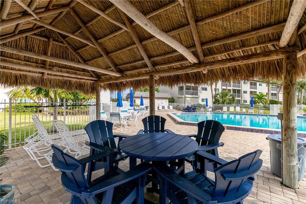 1024 Manatee Rd C303, Naples, FL 34114-36