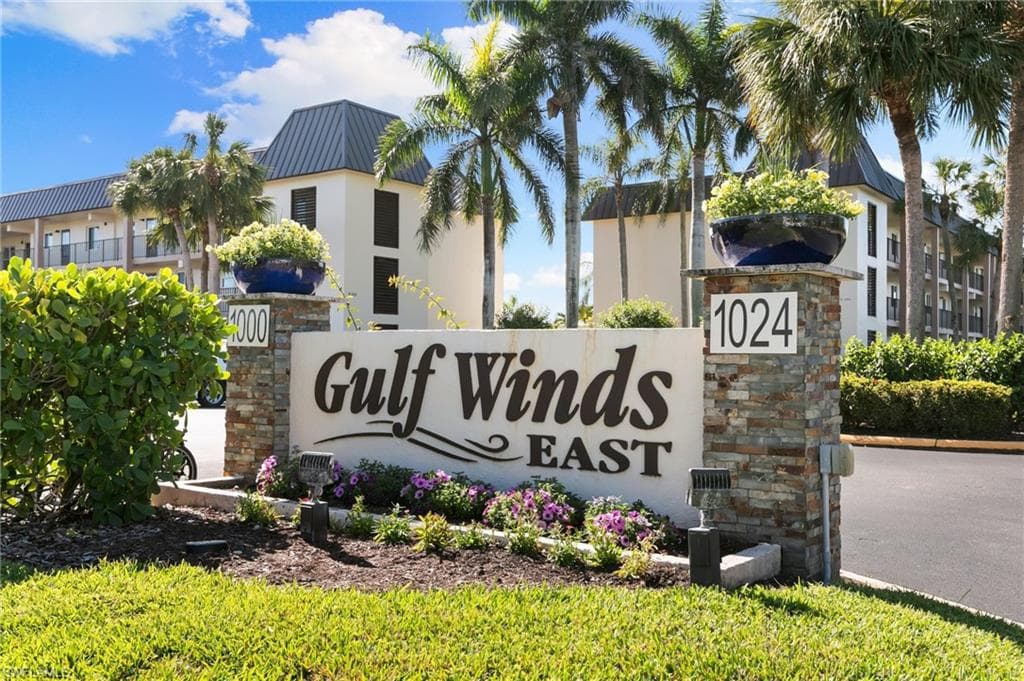 1024 Manatee Rd C303, Naples, FL 34114-3