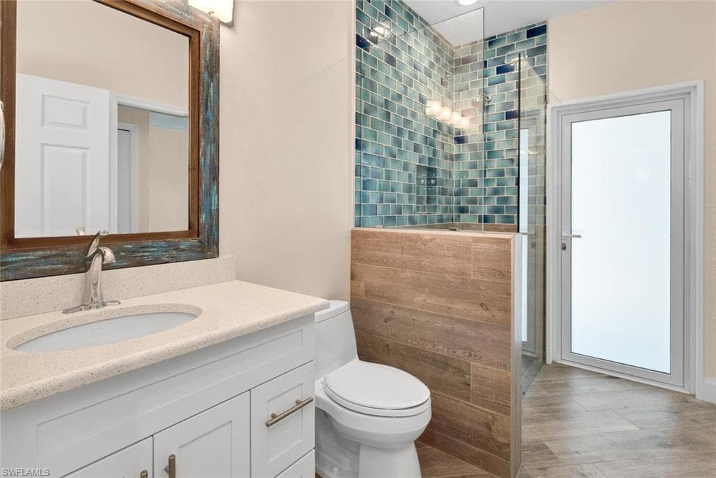 1185 Shenandoah Ct, Marco Island, FL 34145-10
