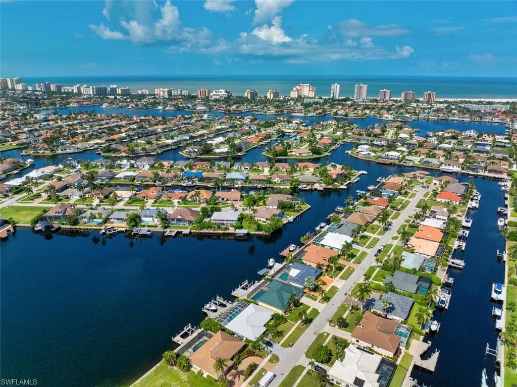 1185 Shenandoah Ct, Marco Island, FL 34145-21