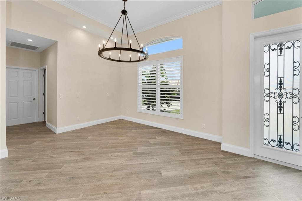 1185 Shenandoah Ct, Marco Island, FL 34145-6