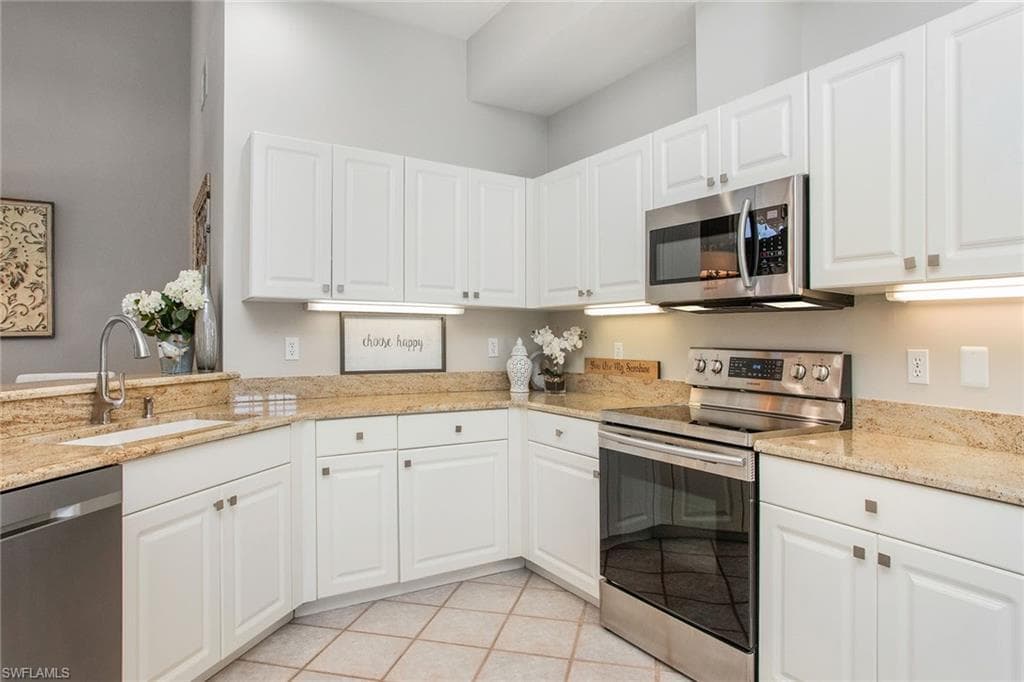 1510 Clermont Dr A201, Naples, FL 34109-10