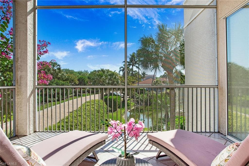 1510 Clermont Dr A201, Naples, FL 34109-1