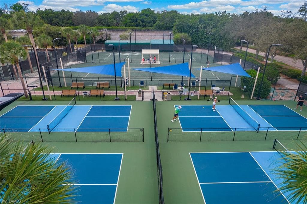 1510 Clermont Dr A201, Naples, FL 34109-38