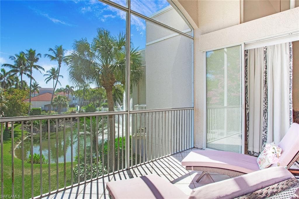 1510 Clermont Dr A201, Naples, FL 34109-3