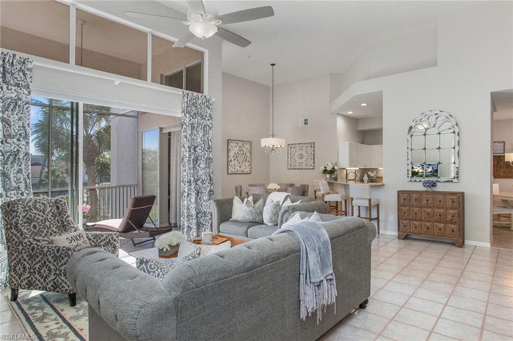 1510 Clermont Dr A201, Naples, FL 34109-5