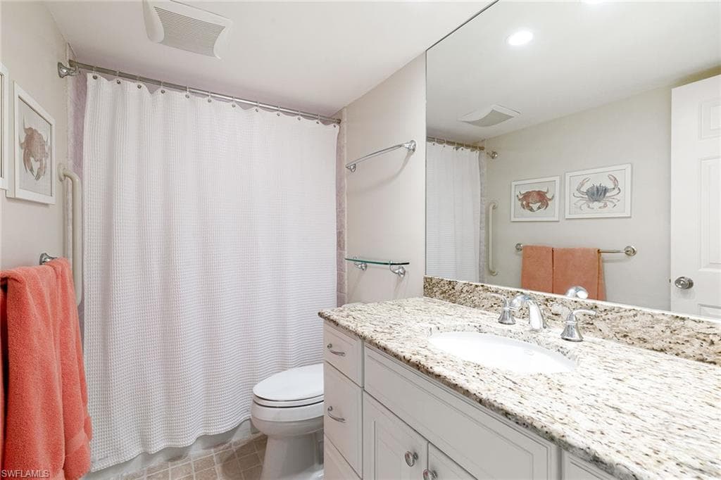 2400 Gulf Shore Blvd N 305, Naples, FL 34103-14