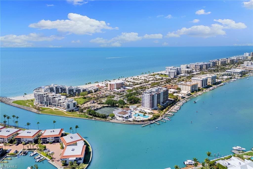 2400 Gulf Shore Blvd N 305, Naples, FL 34103-38