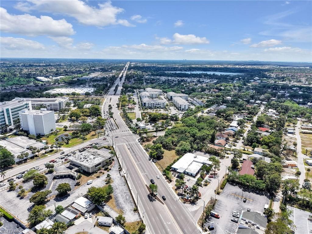 3184 Tamiami Trl E, Naples, FL 34112-10