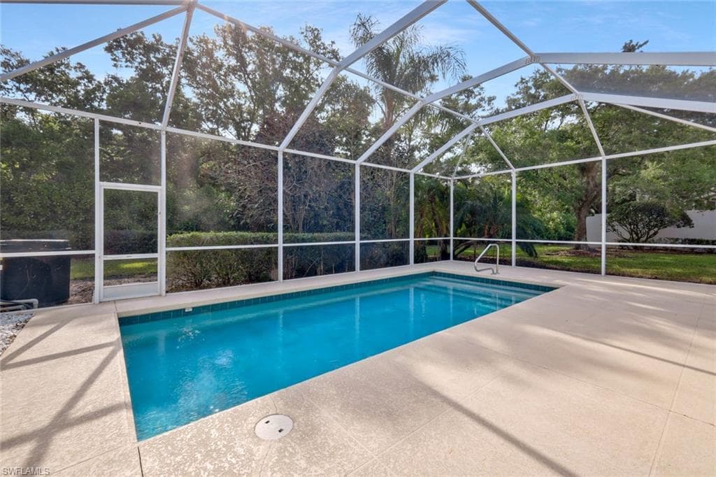 6044 Andros Way, Naples, FL 34119-3