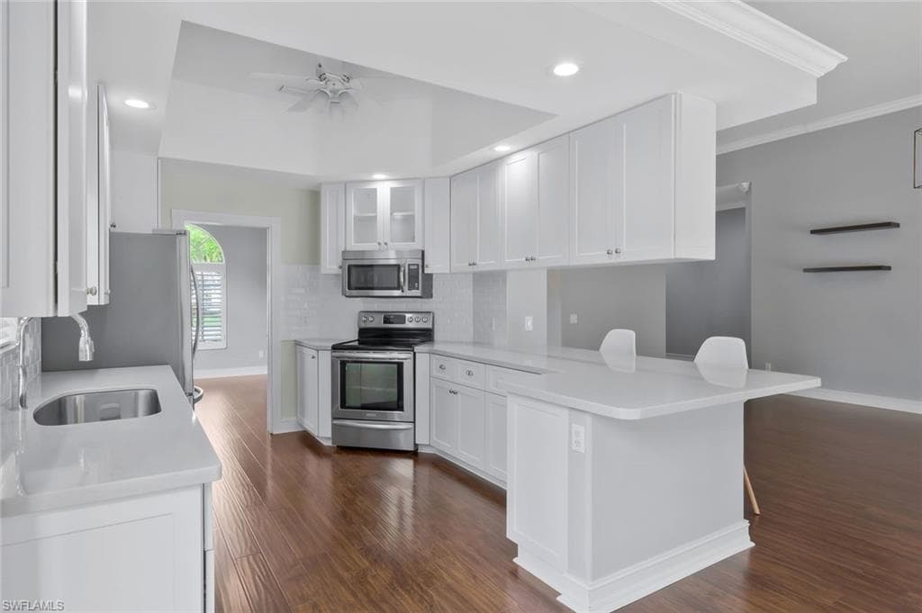 6044 Andros Way, Naples, FL 34119-4