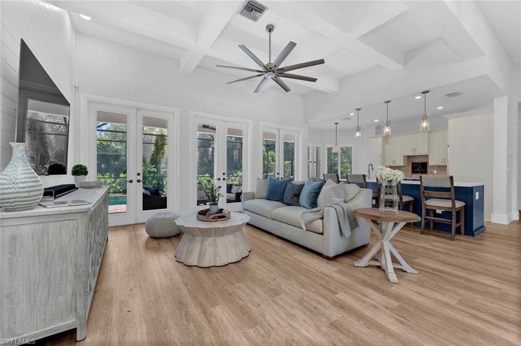339 Saddlebrook Ln SE, Naples, FL 34110-4