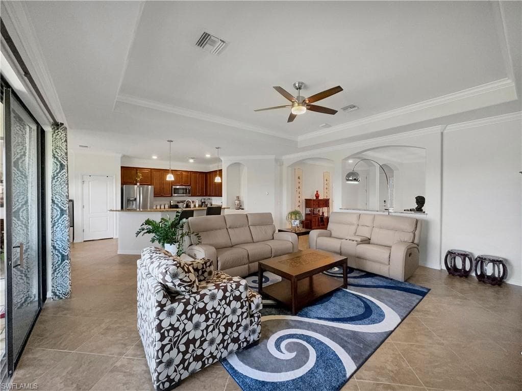 14490 Mindello Dr, Fort Myers, FL 33905-9