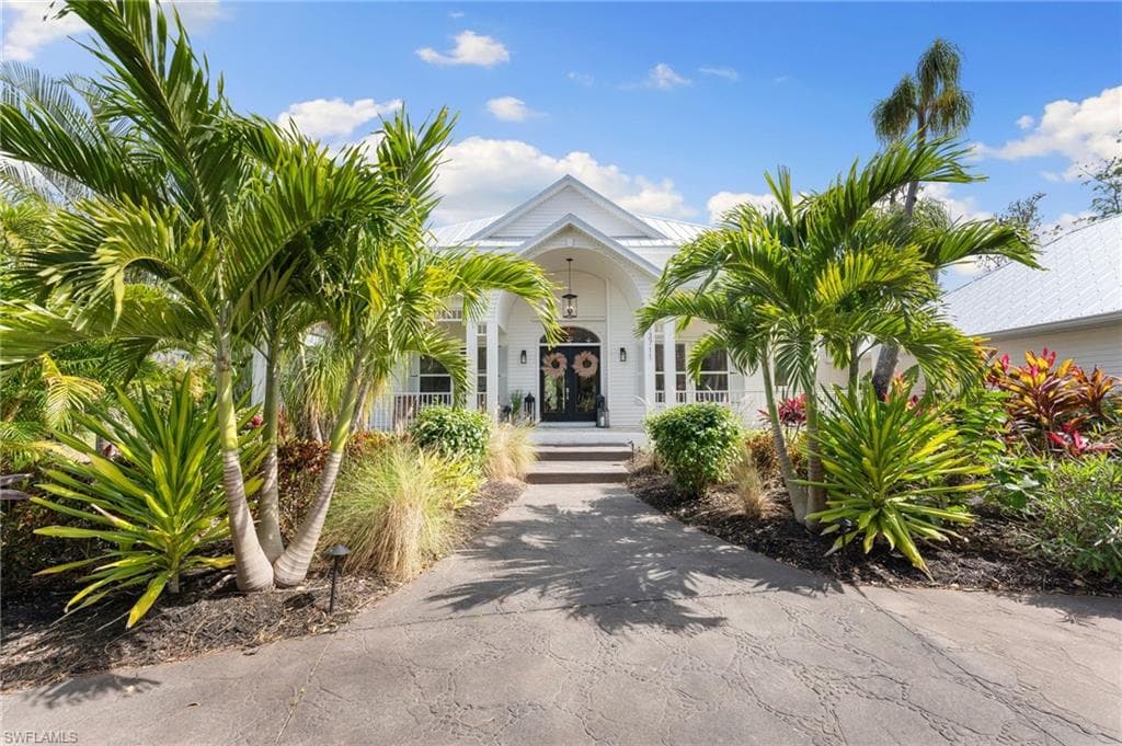 13711 Hickory Run Ln, Fort Myers, FL 33912-3