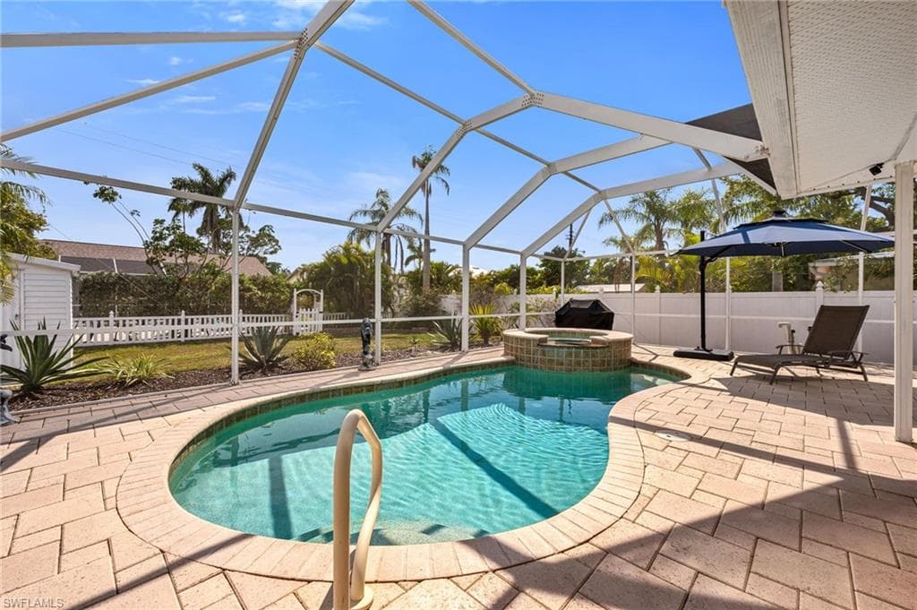 34 4th St, Bonita Springs, FL 34134-15