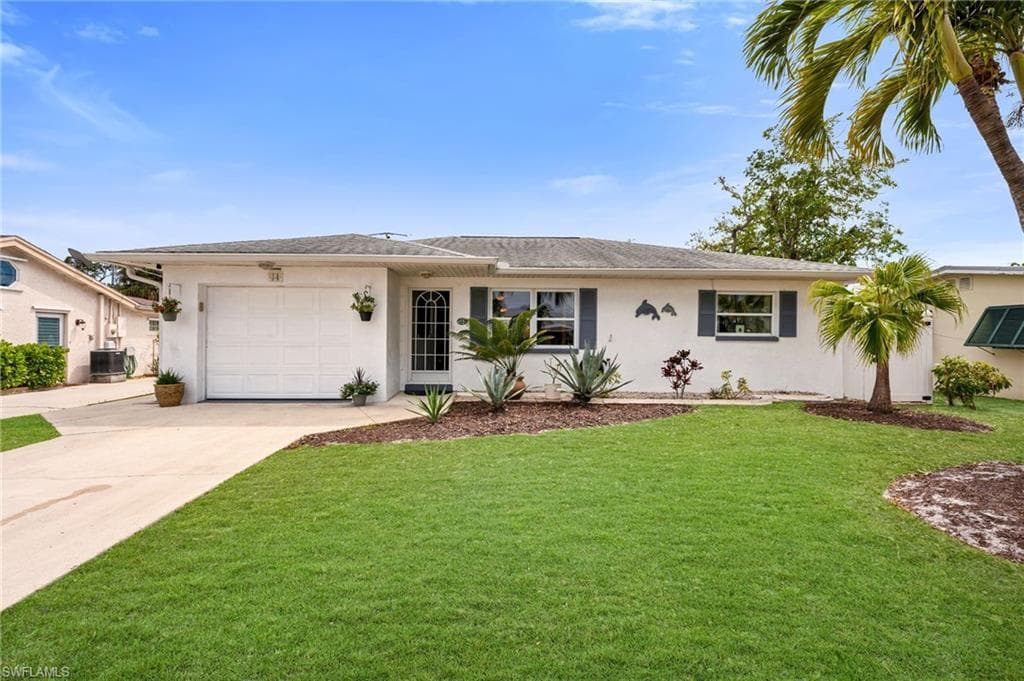 34 4th St, Bonita Springs, FL 34134-4