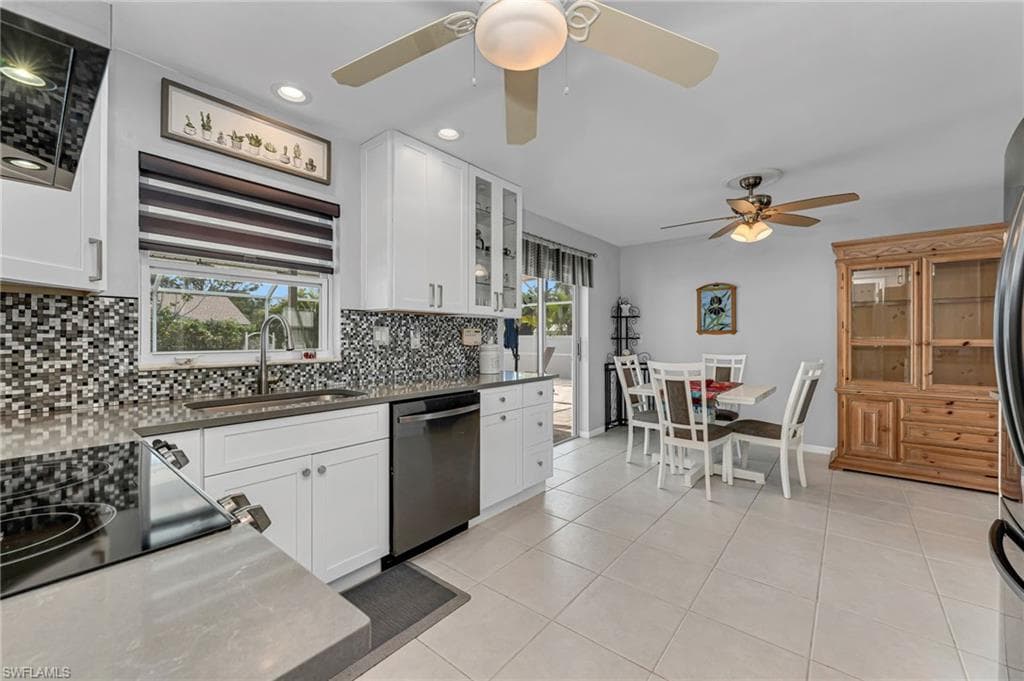 34 4th St, Bonita Springs, FL 34134-7