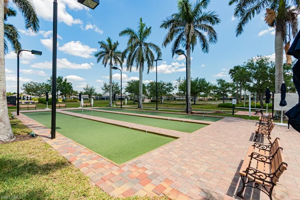7811 Ionio Ct, Naples, FL 34114-33